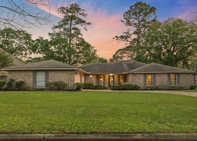 Property at 8018 Rebawood Dr, Humble, TX 77346, 3 beds, 2 baths