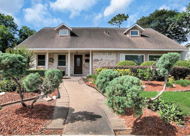 Property at 10438 Rustic Gate Rd, La Porte, TX 77571, 4 beds, 2 baths