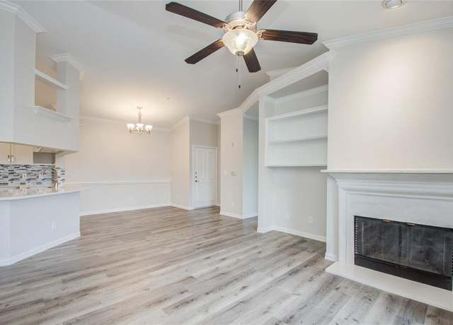 Property at 2111 Welch St Unit A321, Houston, TX 77019, 2 beds, 2 baths