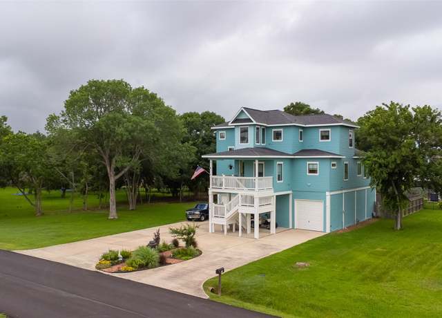Property at 114 Baywood St, Shoreacres, TX 77571, 3 beds, 3.5 baths