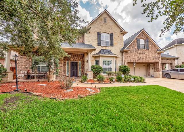 Property at 8835 Stowe Creek Ln, Missouri City, TX 77459, 5 beds, 4.5 baths