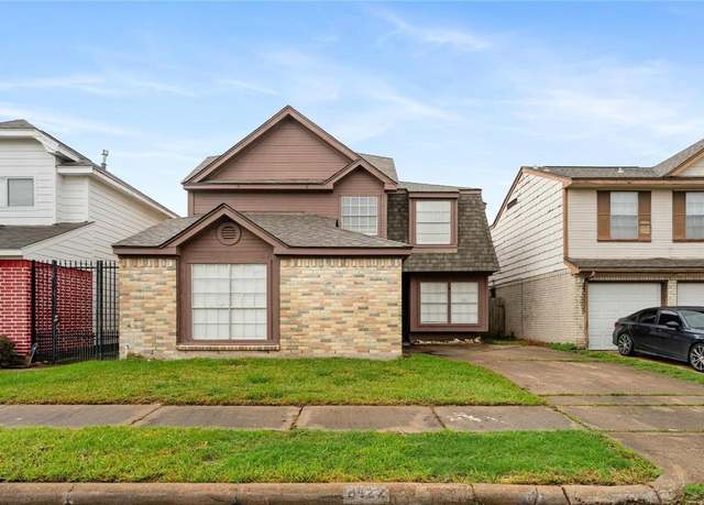 Property at 6422 Chatham Island Ln, Houston, TX 77035, 4 beds, 2.5 baths