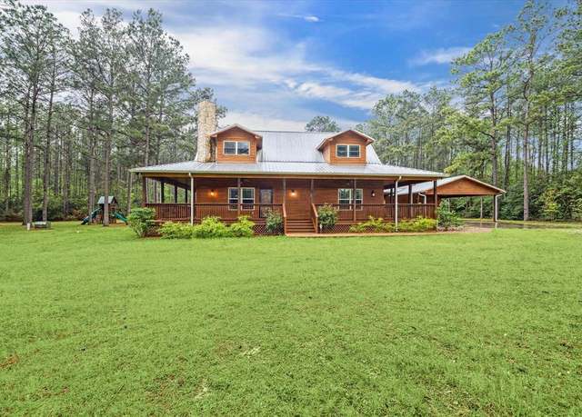 Property at 461 Walding Rd, Livingston, TX 77351, 3 beds, 2.5 baths