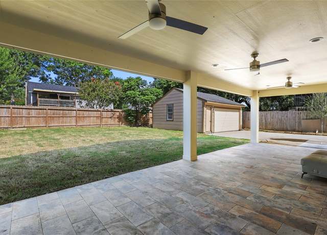 Property at 7710 Harpers Glen Ln, Houston, TX 77072, 4 beds, 2.5 baths