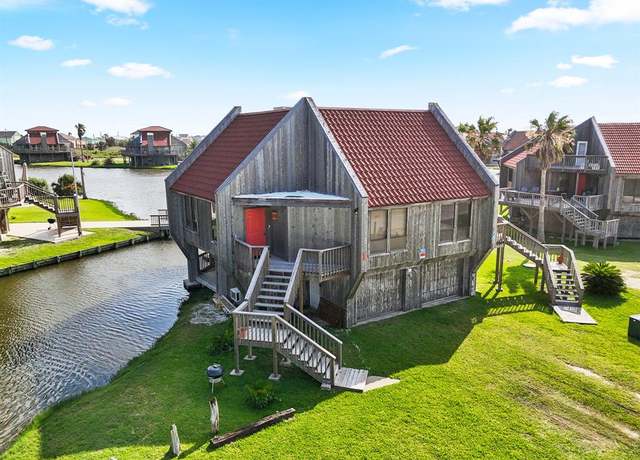Property at 180 Private Road 640 #1, Matagorda, TX 77457, 2 beds, 2 baths