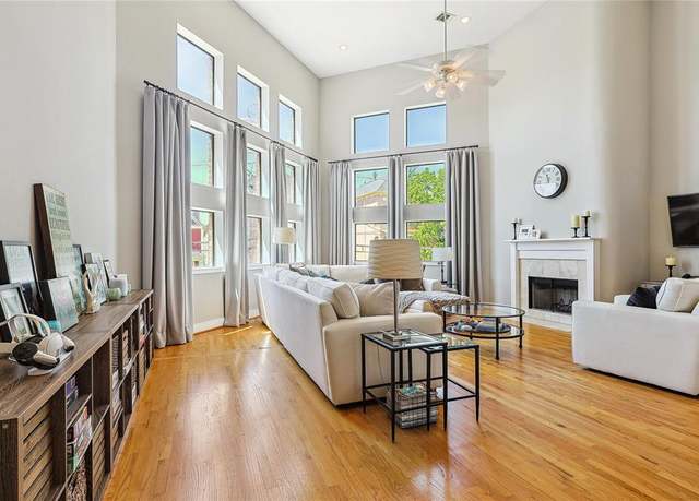 Property at 2505 Brinkman St, Houston, TX 77008, 3 beds, 2.5 baths