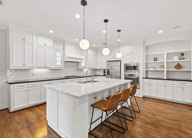 Property at 5615 Kansas St Unit C, Houston, TX 77007, 3 beds, 3.5 baths