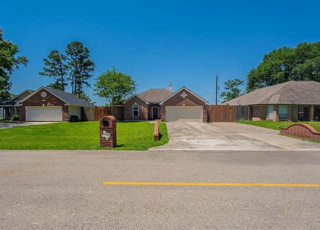 Property at 18307 Shadow Grove Ln, Crosby, TX 77532, 4 beds, 2 baths