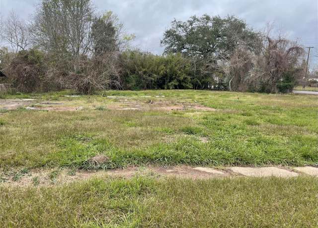Property at 2016 Pope St, Beaumont, TX 77703