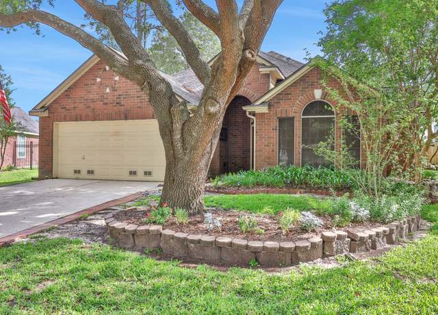 Property at 19110 Kelly Oaks Ct, Humble, TX 77346, 3 beds, 2 baths