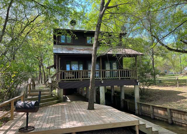 Property at 6019 County Road 374, Marquez, TX 77865, 1 bed, 2 baths