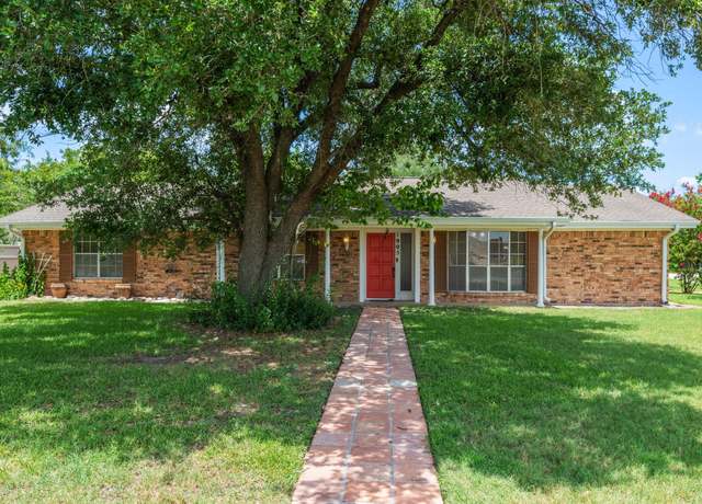 Property at 1905 Nueces Dr, College Station, TX 77840, 4 beds, 2 baths