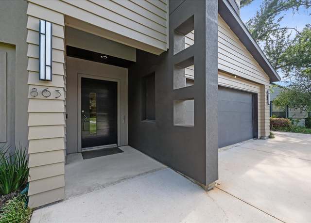 Property at 863 W 42nd St, Houston, TX 77018, 4 beds, 5 baths