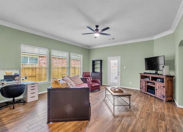 Property at 315 Riverway Bluff Ln, Richmond, TX 77406, 3 beds, 2 baths