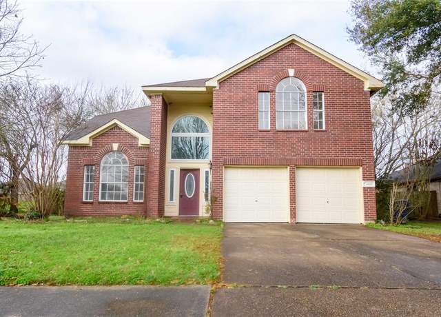 Property at 4411 Osage Dr, Baytown, TX 77521, 3 beds, 2.5 baths