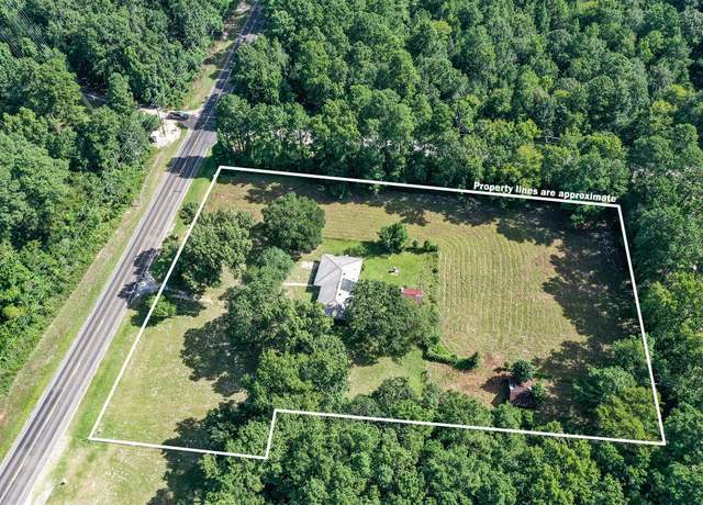 Property at 3709 Montgomery Rd, Huntsville, TX 77340