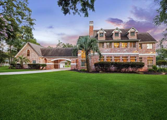 Property at 39414 Lago Dr, Magnolia, TX 77354, 6 beds, 5.5 baths