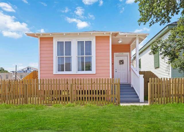 Property at 2818 Avenue M 1/2, Galveston, TX 77550, 2 beds, 1 bath