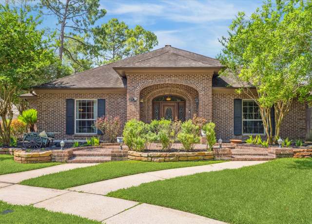 Property at 15706 Pinewood Cove Dr, Houston, TX 77062, 4 beds, 3.5 baths