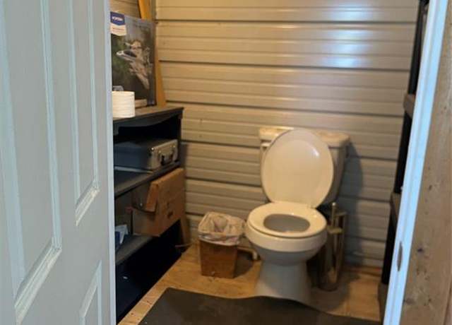 Property at 576 Ladyfish, Palacios, TX 77465, 2 beds, 1.5 baths