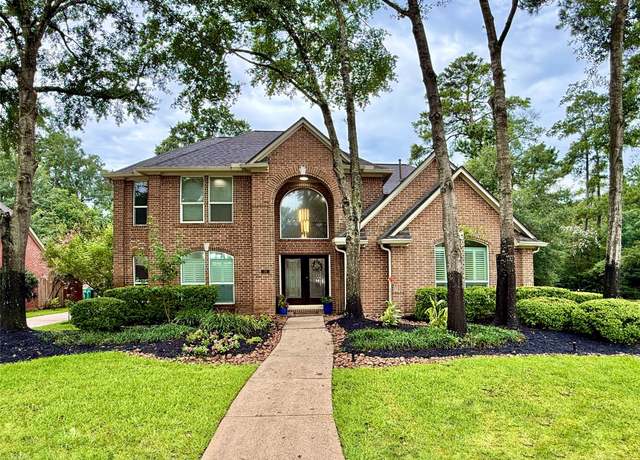 Property at 19 Pebble Hollow Ct, The Woodlands, TX 77381, 5 beds, 4 baths