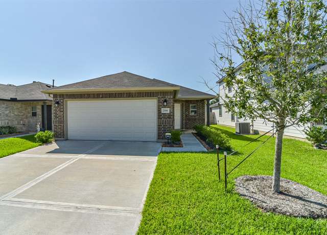 Property at 2106 Twisted Cedar Ct, Conroe, TX 77301, 4 beds, 2 baths