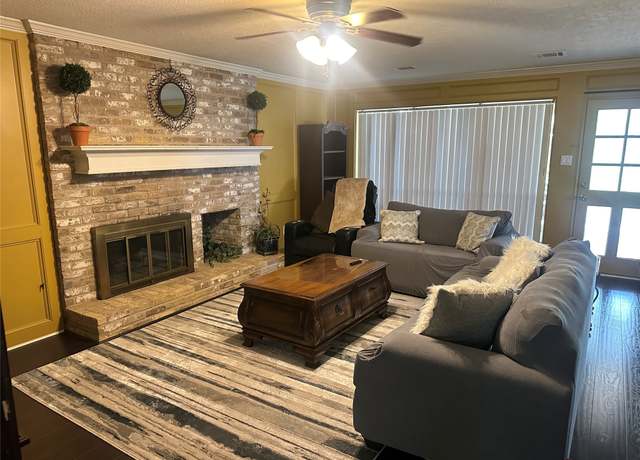 Property at 17722 Sorrel Ridge Dr, Spring, TX 77388, 4 beds, 2.5 baths