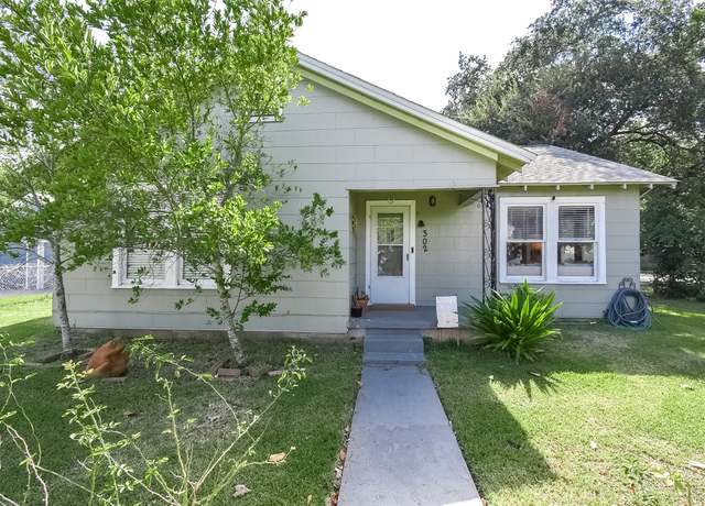 Property at 302 Damon St, Richmond, TX, 2 beds, 1 bath