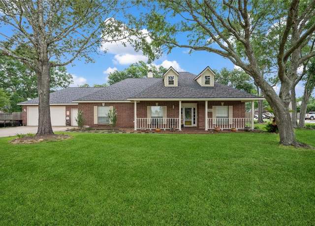 Property at 12402 Fisher Dr, Mont Belvieu, TX 77523, 3 beds, 2.5 baths