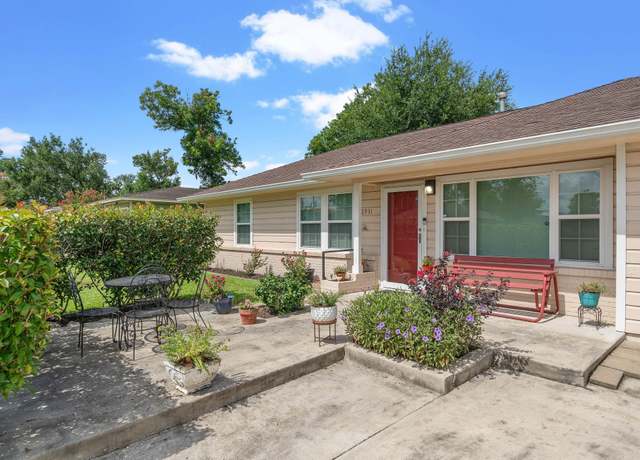 Property at 2931 Robertson St, Houston, TX 77009, 3 beds, 1 bath