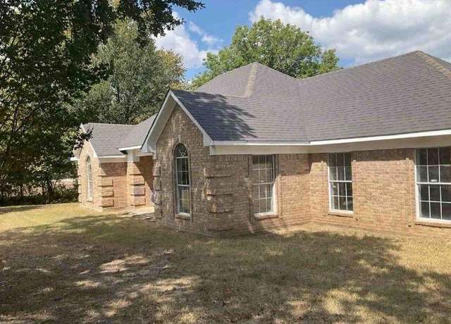 Property at 9614 Private Road 3826, Quinlan, TX 75474, 3 beds, 2 baths