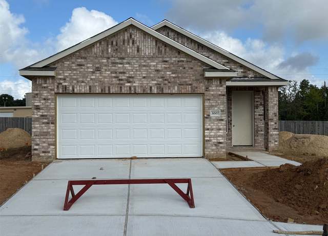 Property at 3007 Wicker Ln, Pinehurst, TX 77632, 3 beds, 3 baths