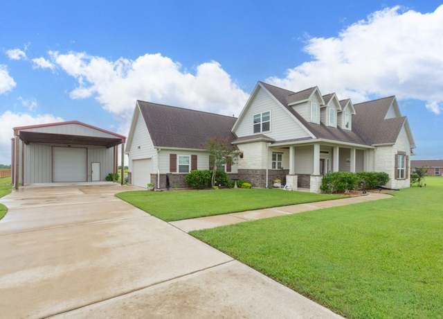 Property at 7818 Pebble Hill Ln, Rosharon, TX 77583, 4 beds, 3 baths