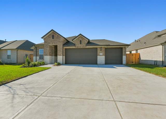 Property at 3223 Hidden Mist Dr, Texas City, TX 77568, 4 beds, 3 baths