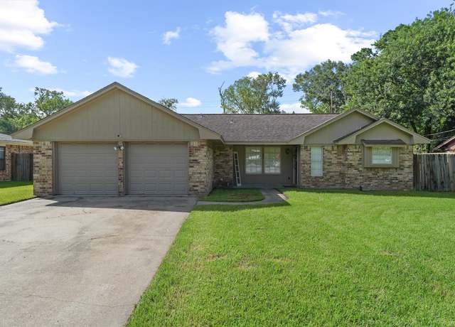 Property at 308 Cherry Creek Rd, Dayton, TX 77535, 3 beds, 2 baths