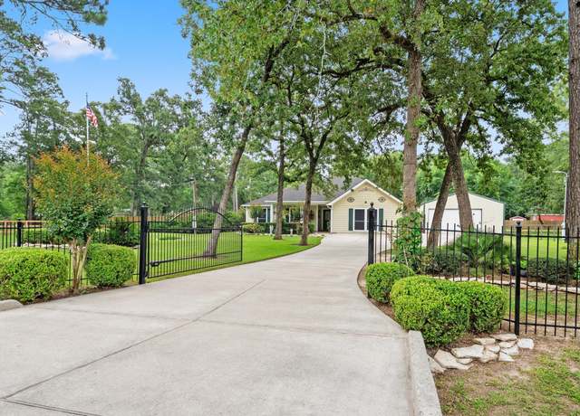 Property at 136 Fantail St, Magnolia, TX 77355, 3 beds, 2.5 baths
