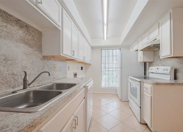 Property at 7763 Leonora St, Houston, TX 77061, 2 beds, 1.5 baths