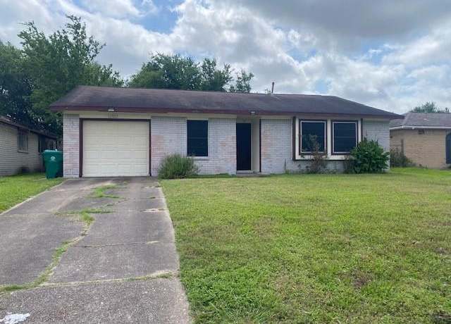 Property at 12815 Segrest Dr, Houston, TX 77047, 3 beds, 1.5 baths
