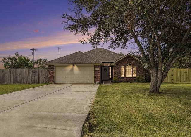 Property at 19198 Stoneforest Rd, Alvin, TX 77511, 3 beds, 2 baths