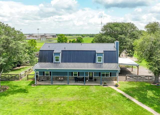 Property at 2407 County Road 209, Danbury, TX 77534, 5 beds, 3 baths