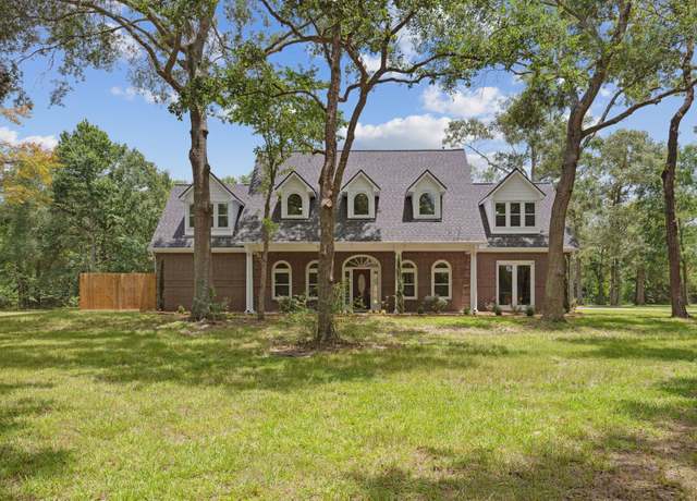 Property at 18489 Country Place Dr, Conroe, TX 77302, 5 beds, 5 baths