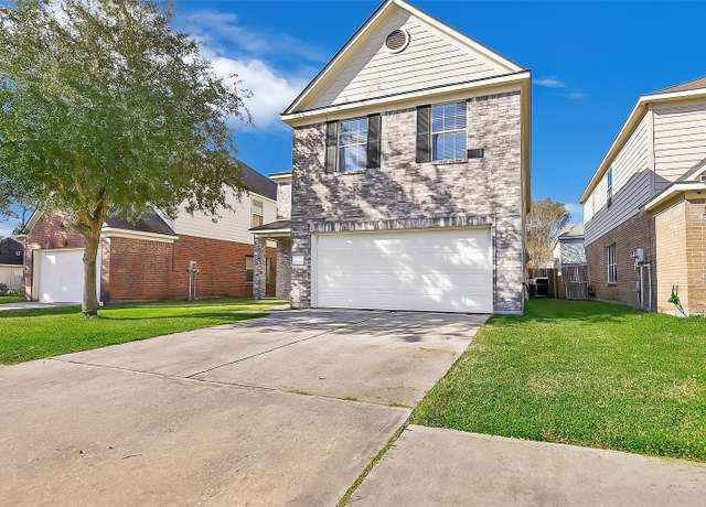 Property at 17807 Alpine Brook Ln, Humble, TX 77346, 4 beds, 2.5 baths