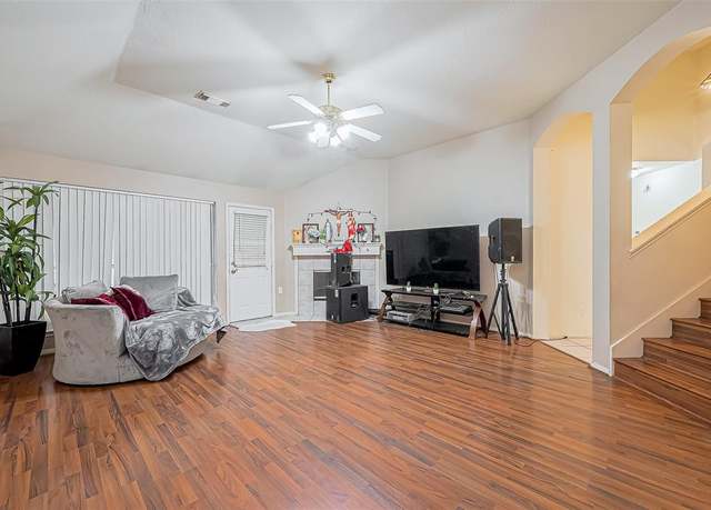 Property at 10323 Emerald Pine Dr, Houston, TX 77070, 3 beds, 2.5 baths
