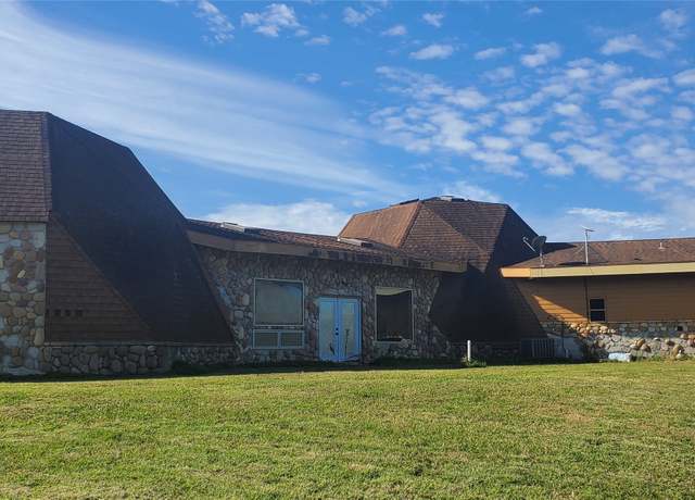 Property at 10335 County Road 200, Alvin, TX 77511, 2 beds, 2.5 baths