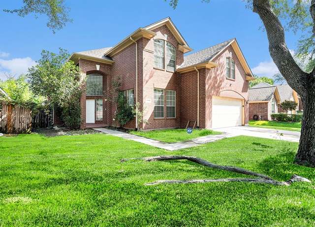 Property at 13755 Stabledon Dr, Houston, TX 77014, 3 beds, 2.5 baths