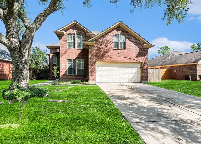 Property at 13755 Stabledon Dr, Houston, TX 77014, 3 beds, 2.5 baths