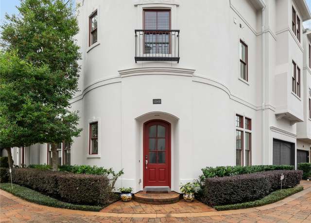 Property at 6048 Post Oak Green Ln, Houston, TX 77055, 3 beds, 3.5 baths