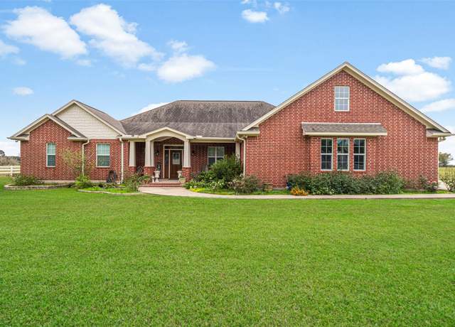 Property at 32027 Meadow View Ln, Waller, TX 77484, 3 beds, 2.5 baths