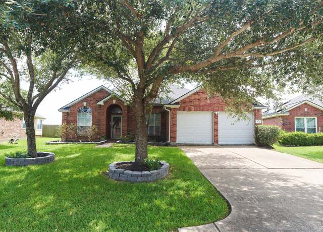 Property at 3722 Flannery Ridge Ln, Houston, TX 77047, 3 beds, 2 baths
