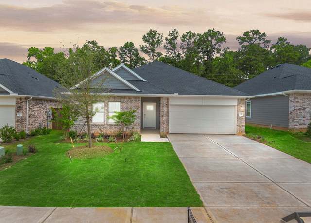 Property at 12109 Ridge Top Dr, Conroe, TX 77304, 4 beds, 2 baths